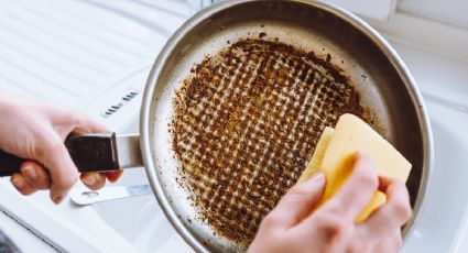 El trucazo para limpiar las sartenes quemadas y dejarlas como nuevas