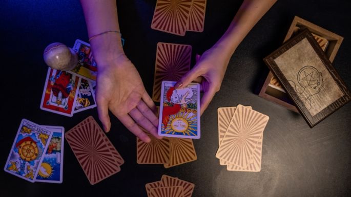 Tarot del Colibrí: este es el mensaje de las cartas para este 16 de enero