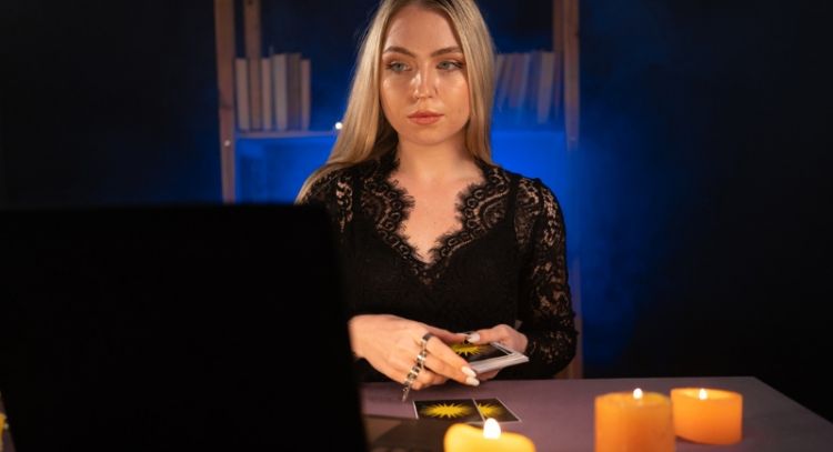 Tarot del Colibrí: este es el mensaje de las cartas para este 18 de enero