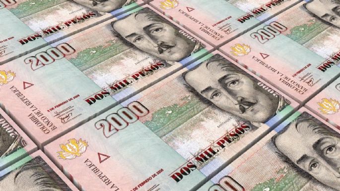 Entregan hasta 100,000 pesos al afortunado propietario de este billete de 2000 pesos colombianos