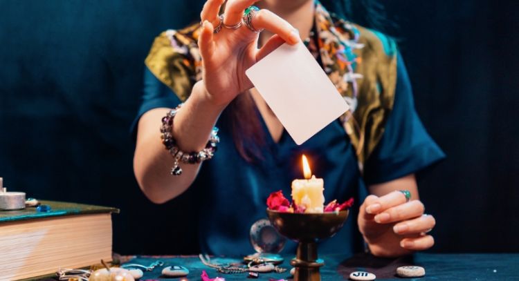 Tarot del Colibrí: este es el mensaje de las cartas para este 24 de enero