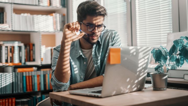 Anota la forma de conseguir 100 mil dólares anuales con un trabajo desde tu casa