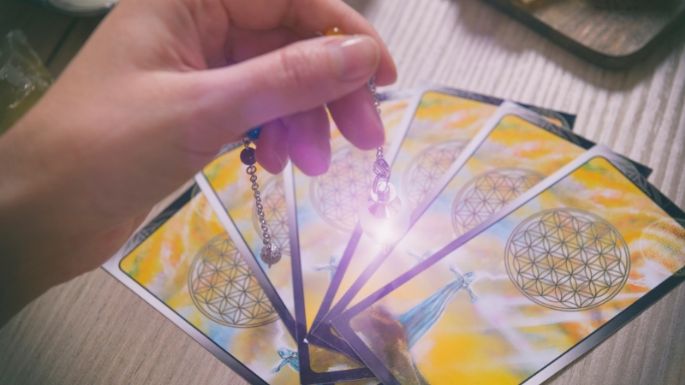 Tarot del Colibrí: este es el mensaje de las cartas para este 4 de enero