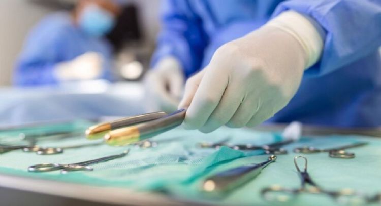 Toma asiento antes de conocer cuánto gana un instrumentador quirúrgico en Colombia