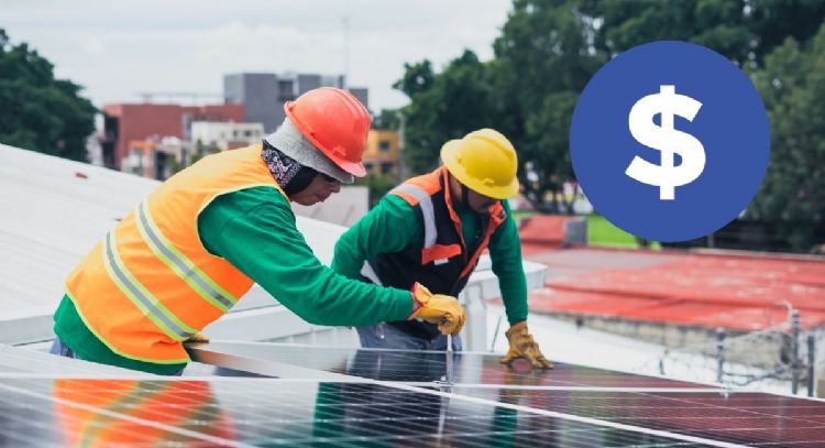 Toma aire antes de conocer cuánto cuesta tener un panel solar en tu hogar