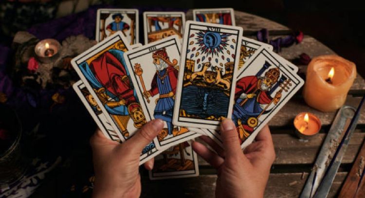 Estos 5 signos zodiacales serán beneficiados en lo económico y el amor del 16 al 19 de octubre, según el Tarot