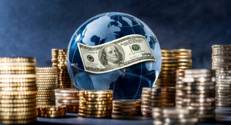 Toma aire antes de conocer las 10 monedas que más poder en el mundo