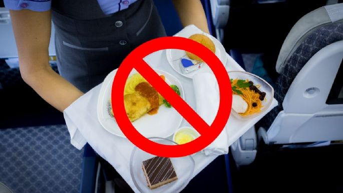 Estos son los 5 alimentos que debes evitar llevar si viajas en avión