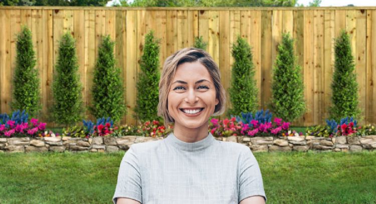 El producto de limpieza que usas en el baño y te permite dejar tu césped verde todo el año