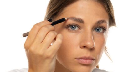 Dile adiós al lápiz de cejas: conoce el versátil sustituto que rejuvenece tu rostro y garantiza belleza