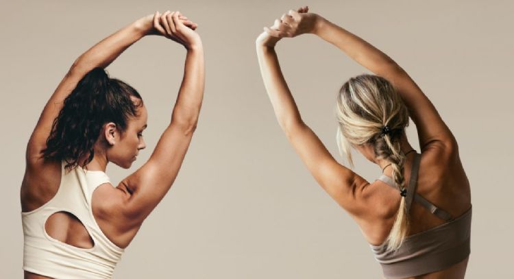Dile adiós al dolor de espalda con estos 5 ejercicios para hacer desde tu casa y en solo 15 minutos