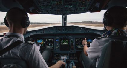 Toma asiento antes de conocer cuánto gana un piloto comercial en Colombia