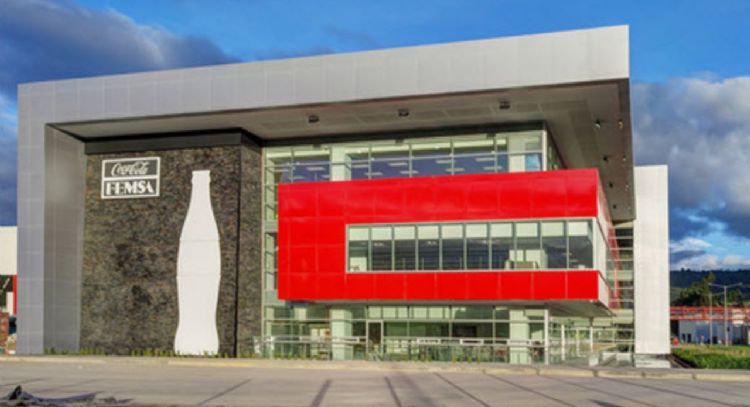 ¿Quieres trabajar en Coca Cola? Estas son las vacantes en Colombia con sueldos de más de 2 millones de pesos