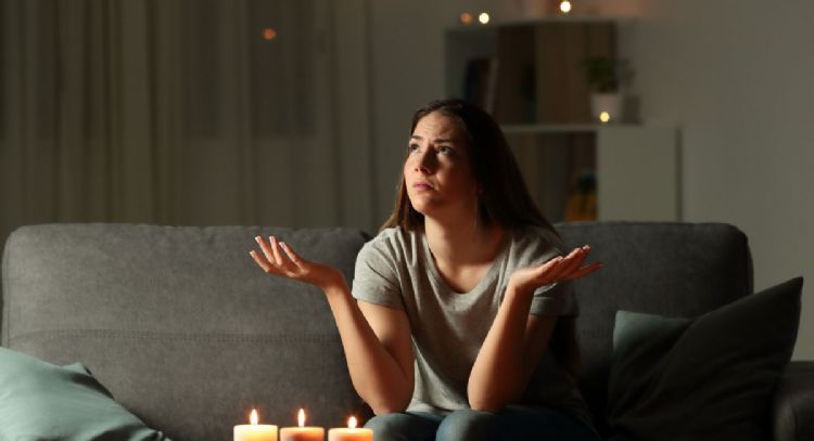 Dile adiós a las malas energías con este poderoso ritual con solo 2 ingredientes