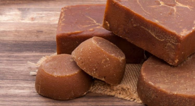 5 beneficios de consumir agua de panela que pocos conocen