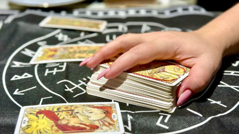 Estos 5 signos zodiacales serán bañados con abundancia y paz mental desde HOY 30 de junio, según el Tarot