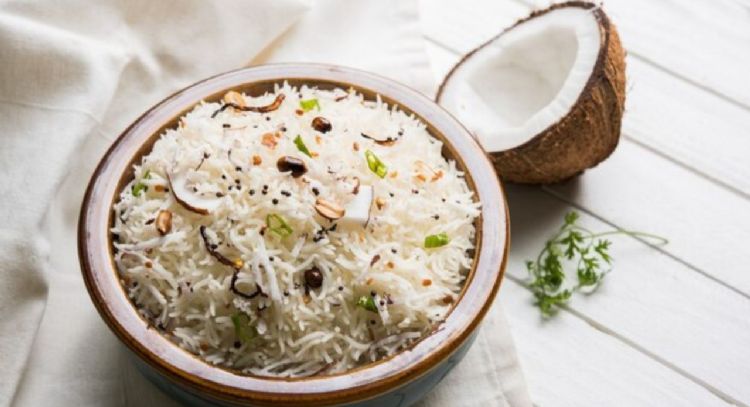 Coco blanco, el ingrediente que elevará el sabor de tu arroz