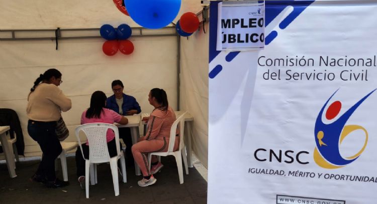 Estas son las vacantes de empleo que ofrece la Comisión Nacional del Servicio Colombia con salarios