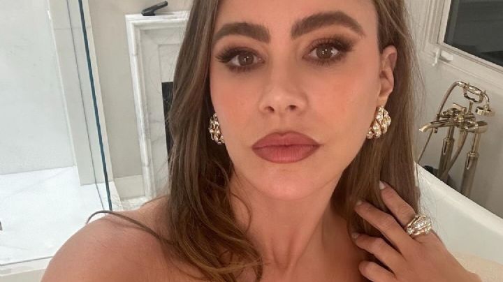 Sofía Vergara enseña cómo llevar un traje de baño con efecto vientre plano después de los 50