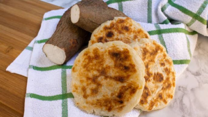 Arepas de yuca, aprende a hacer esta sencilla receta con solo 3 ingredientes