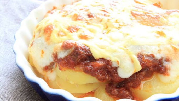 Papas a la boloñesa, aprende a hacer esta deliciosa receta de la abuela en solo 25 minutos