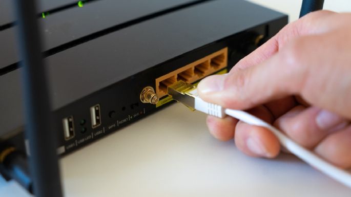 Estos son los lugares de la casa en donde no debes poner el router del WiFi, según expertos