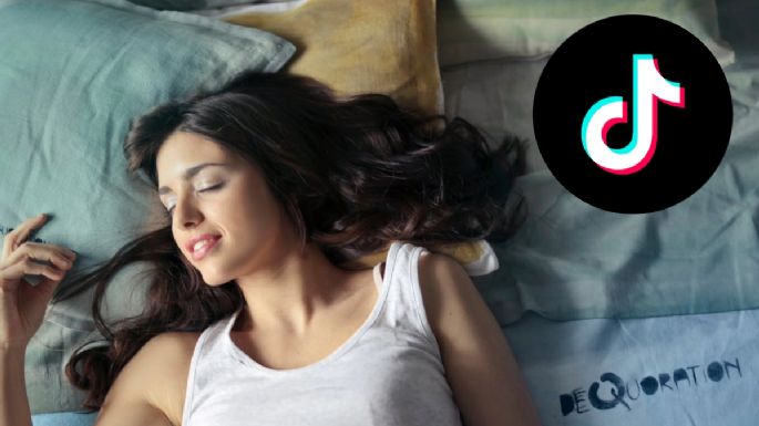 El truco viral de TikTok para dormir en 120 segundos, probado por un experto