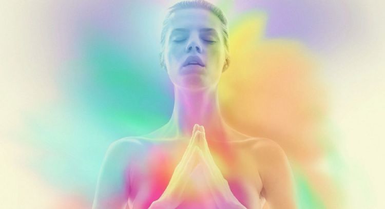 Conoce cuál es el color de tu aura, según la numerología