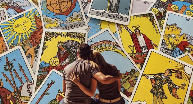 Esto dicen las cartas del tarot sobre el encuentro de dos personas especiales entre el 30 de marzo y 5 de abril 2024