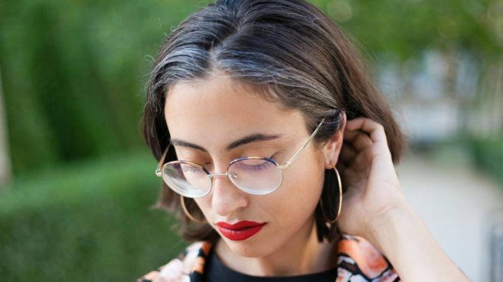 El sencillo truco para eliminar las canas con 2 ingredientes fáciles de conseguir