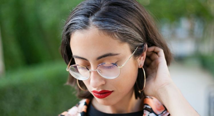 El sencillo truco para eliminar las canas con 2 ingredientes fáciles de conseguir