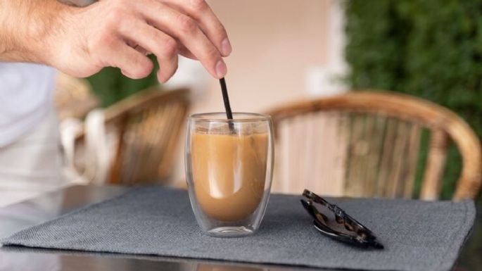 Agua de café, aprende a hacer esta deliciosa y espumosa bebida con solo 4 ingredientes y en 5 minutos