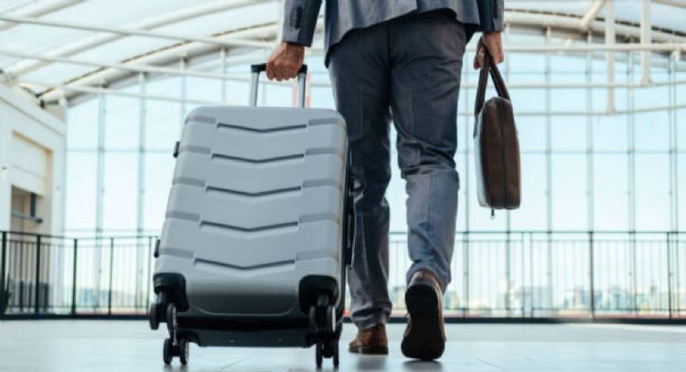 Los 4 signos que conseguirán trabajo en otro país en 2024, según la astrología