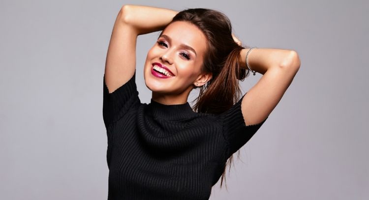 Este es el profundo significado de vestir de negro, según la psicología