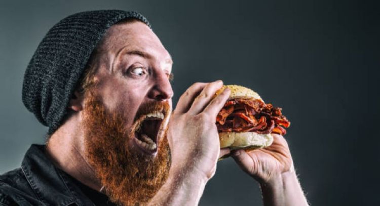 Estos son los 2 signos del zodiaco más glotones, según la astrología