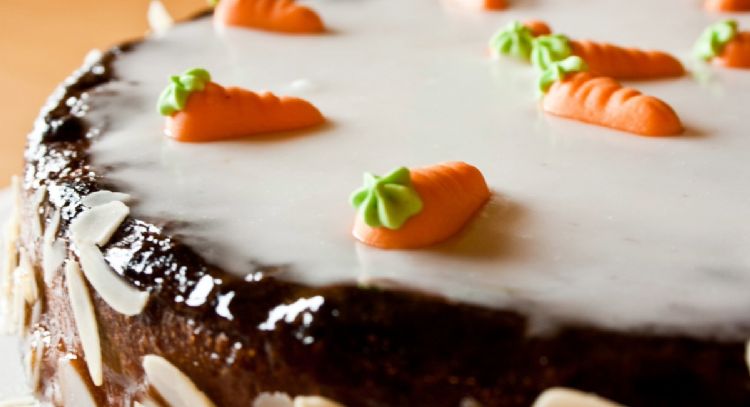 Torta de zanahoria y naranja, aprende a hacer esta saludable receta sin huevos, azúcar ni harina