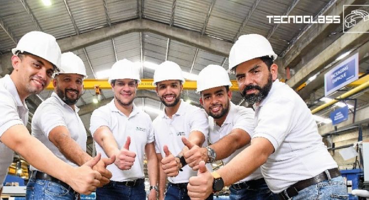 ¿Quieres trabajar en Tecnoglass? Estas son las vacantes disponibles en Colombia