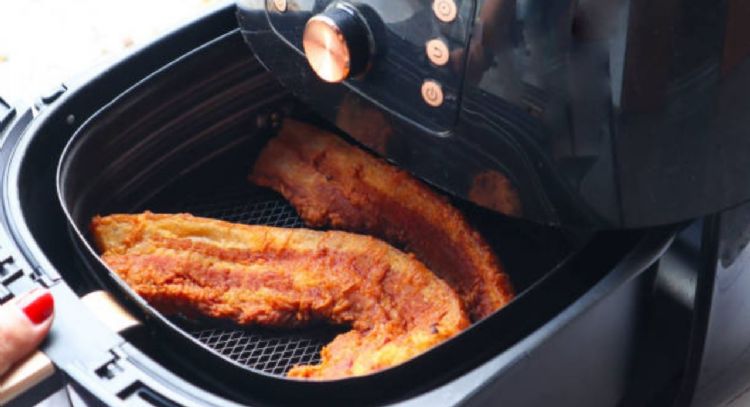 Aprende a preparar tocino crujiente en la freidora de aire en solo 5 pasos