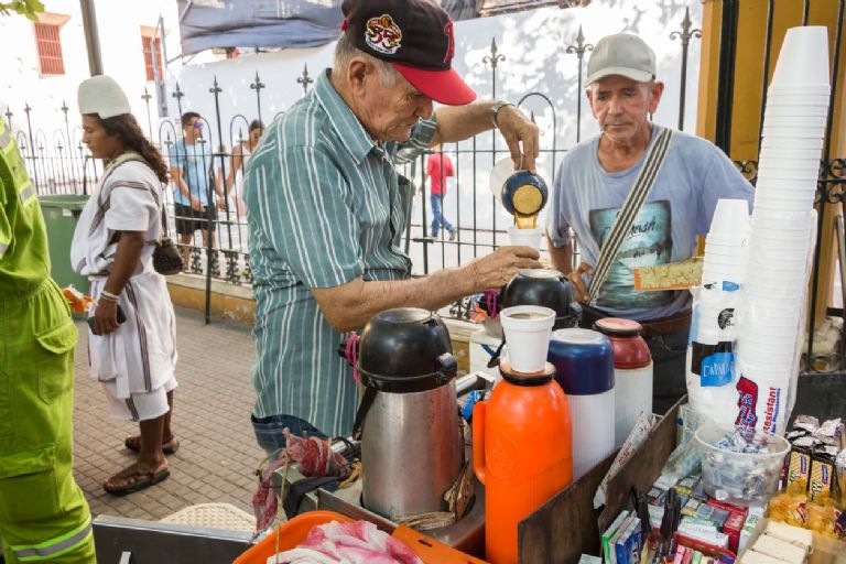 vendendor ambulante colombia ingresos