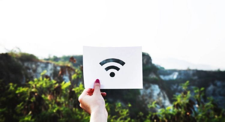 Qué sucede si apago el router WiFi en la noche, según expertos