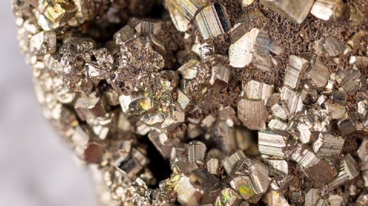 Este es el cristal que debes tener en tu casa para atraer la fortuna y el éxito