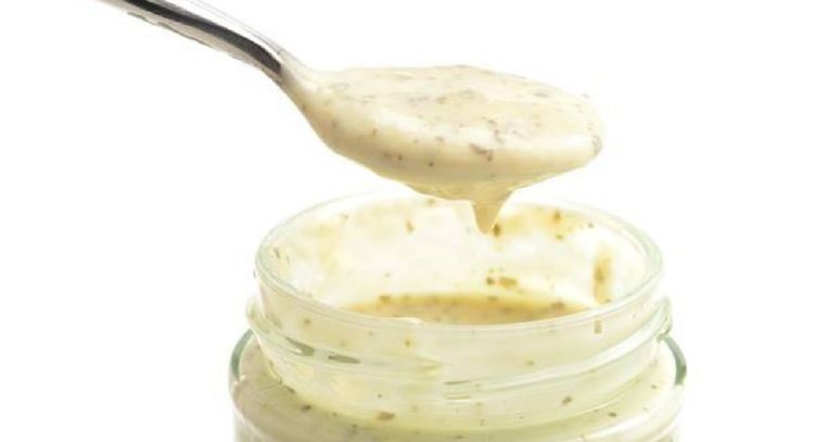 Mayonesa de chimichurri, aprende a hacer el acompañamiento ideal para los asados