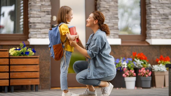 Esta es la pregunta que le debes hacer a tus hijos al volver del colegio, según Harvard