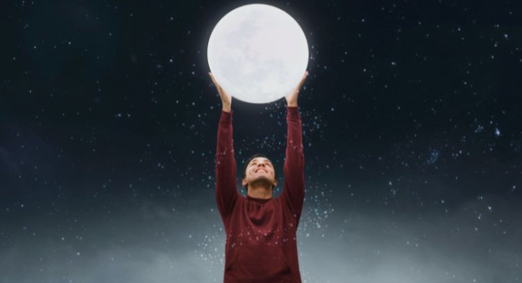 Los 5 signos más beneficiados por la Luna llena en Capricornio