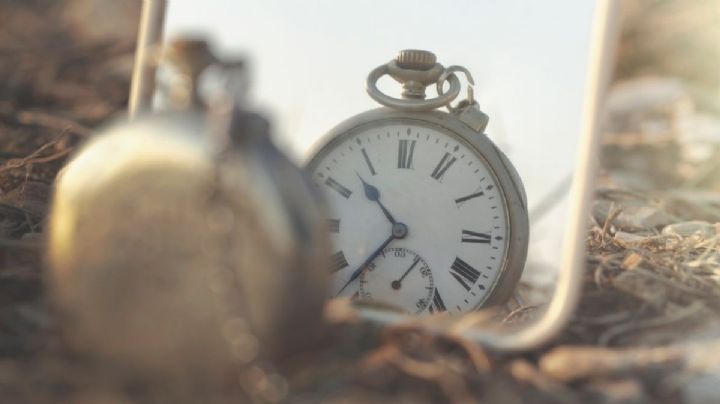 Esta es la hora espejo que despierta tu poder, según la numerología