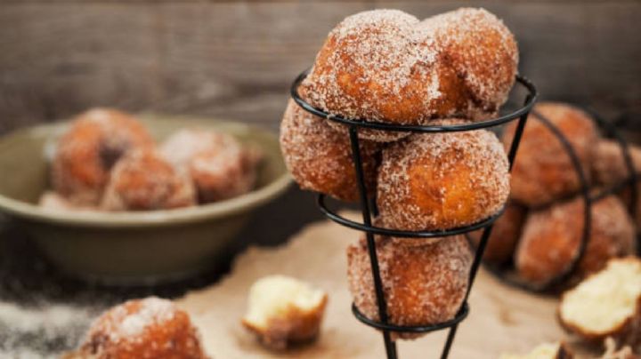 Buñuelos con azúcar y canela, aprende a hacer esta esponjosa receta con solo 5 ingredientes