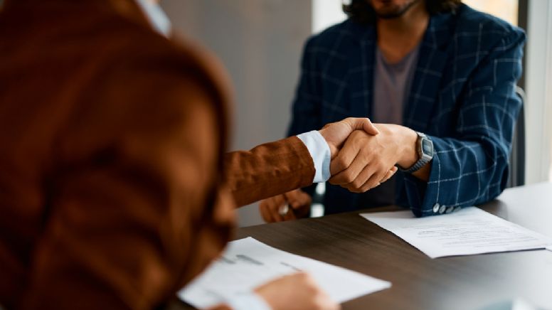 ¿Quieres trabajar en Bogotá pero no tienes experiencia laboral? Estas son las vacantes disponibles