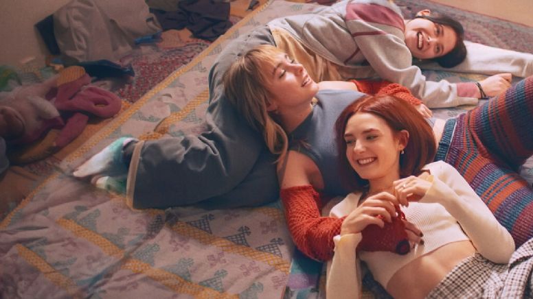 La serie de Netflix que tiene solo 8 episodos y está a punto de destronar a Bridgerton