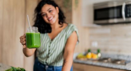 Cómo preparar un poderoso batido que aumenta la masa muscular y disminuye la pérdida de visión