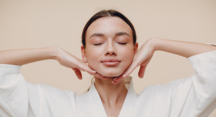 Cómo preparar una mascarilla casera para lograr una piel de porcelana con solo 3 ingredientes